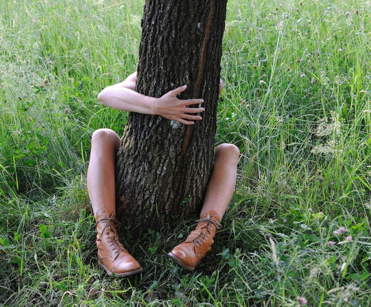 CV_Treehugging-Liis_web-1200x993-1 | Cervo Volante